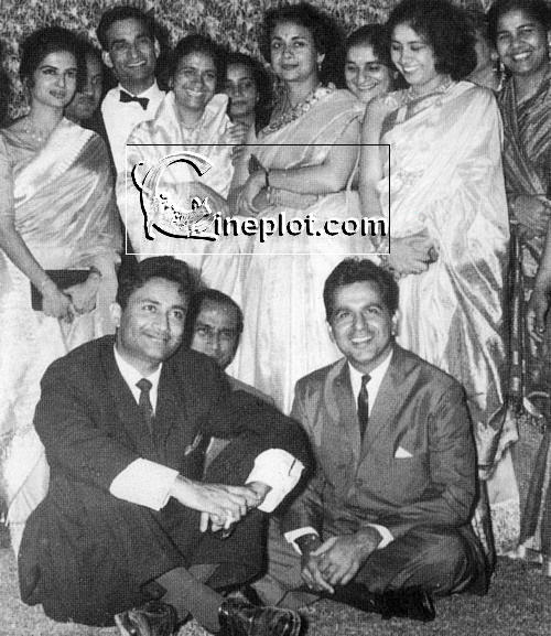 Dev Anand at Dilip Kumar sister's wedding