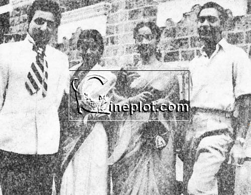 G.M. Durrani, Sulochana Qadam, Geeta Dutt and Talat Mahmood