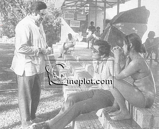 Raj Kapoor directing Rishi Kapoor and Dimple Kapadia on the sets of Bobby (1973)
